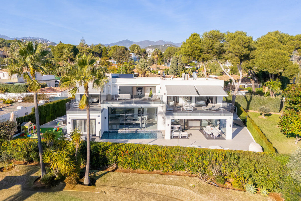 4-slaapkamer villa in Los Monteros in Los Monteros - foto 2