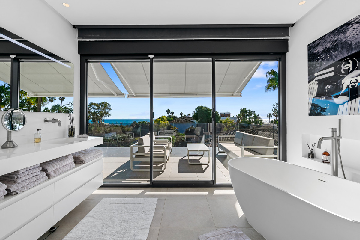 4-slaapkamer villa in Los Monteros in Los Monteros - foto 12