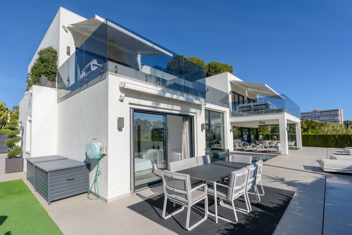 4-slaapkamer villa in Los Monteros in Los Monteros - foto 13