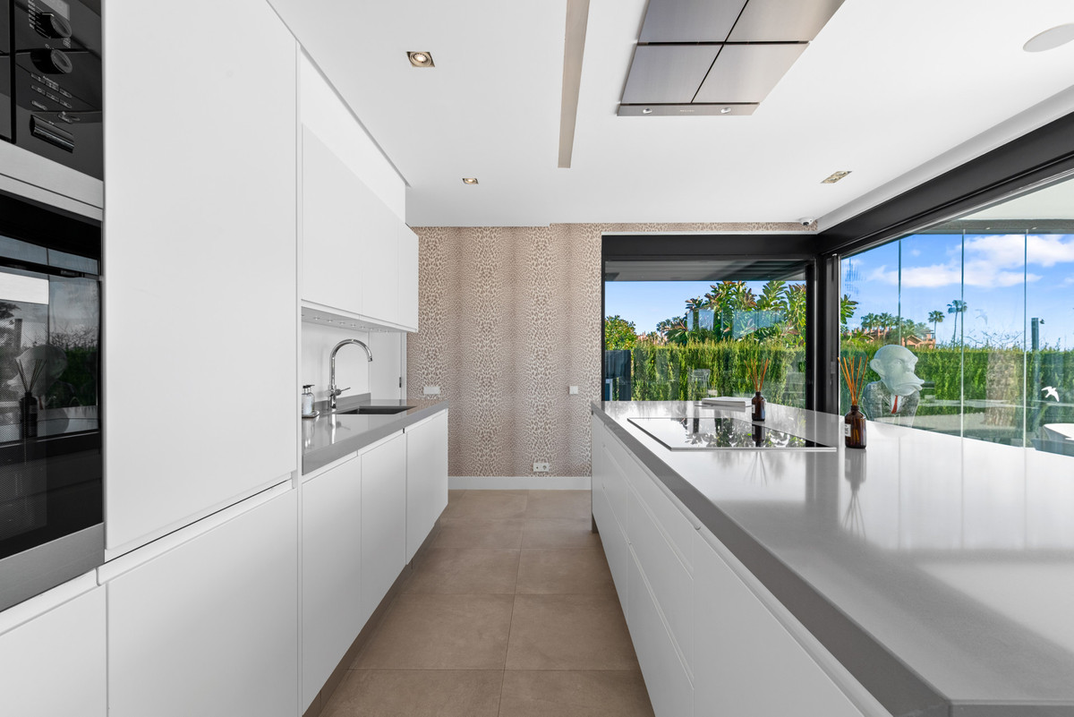 4-slaapkamer villa in Los Monteros in Los Monteros - foto 10