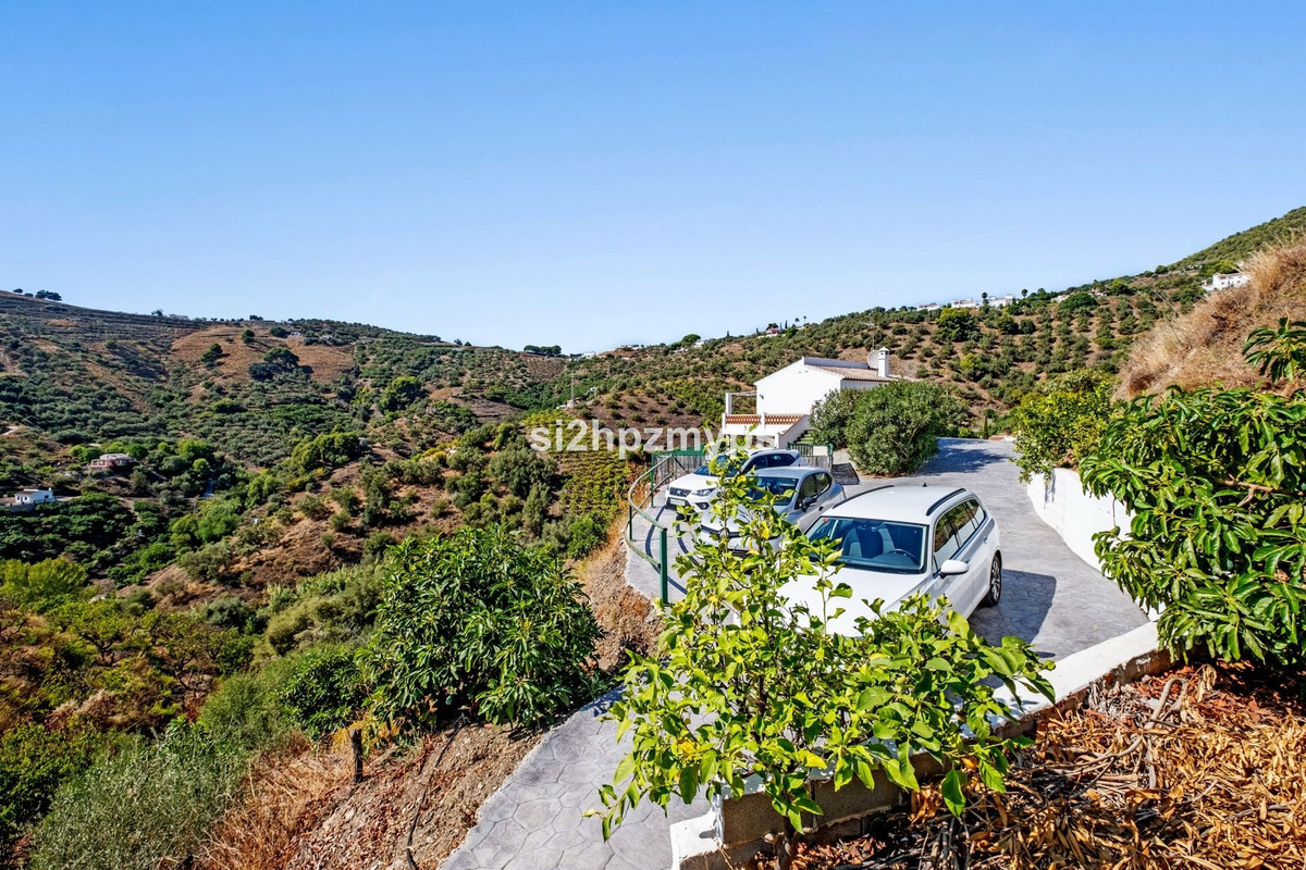 2-slaapkamer finca buiten Frigiliana met avocado-plantage in Frigiliana - foto 3