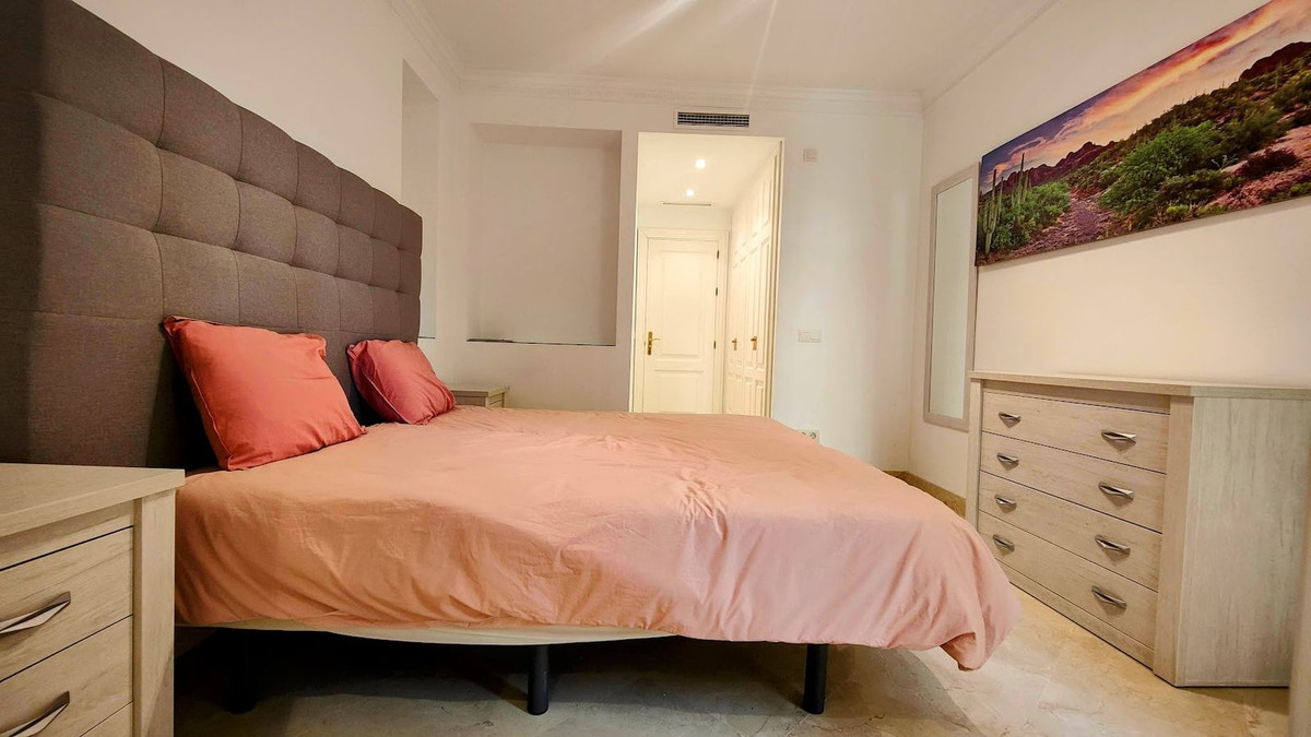 Drie-slaapkamer appartement in Majestic Hills, Casares in Casares - foto 20