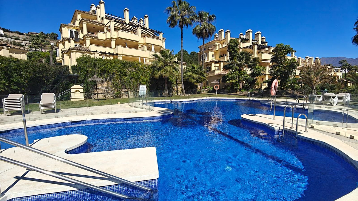 Drie-slaapkamer appartement in Majestic Hills, Casares in Casares - foto 3