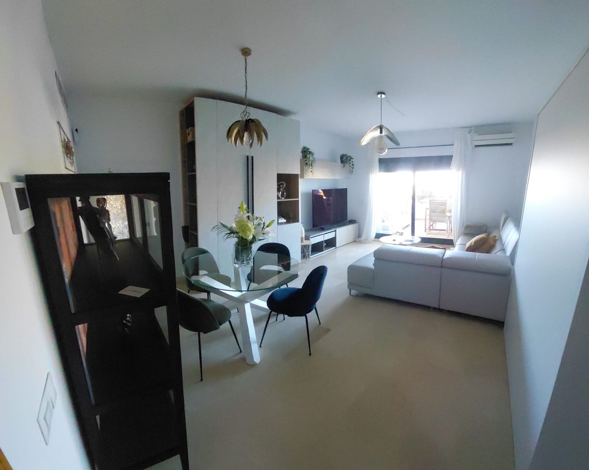 2-slaapkamer appartement in Estepona – zeezicht, 500 m van het strand in Estepona - foto 9