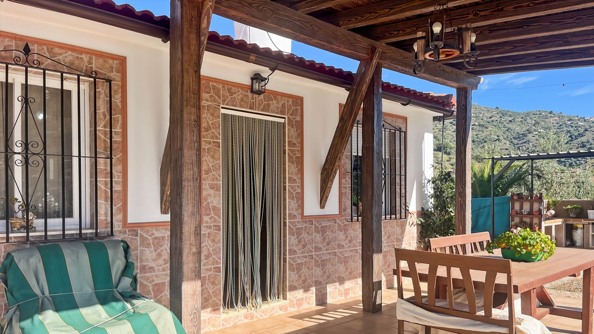 Finca met 4 slaapkamers nabij Comares in Comares - foto 11