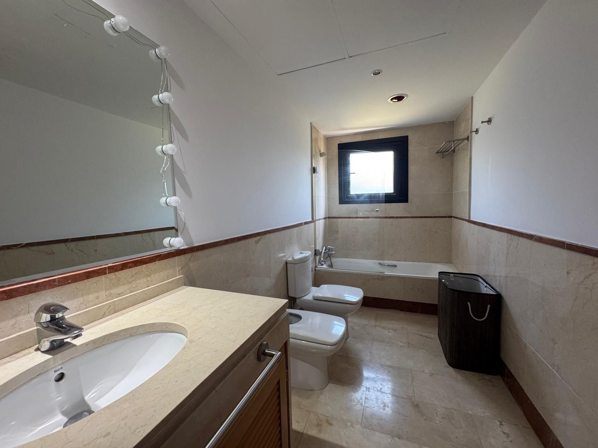2-slaapkamer appartement aan het strand in Las Mimosas de Banús, Puerto Banús in Puerto Banús - foto 19