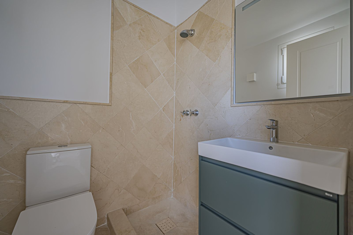 Penthouse met 2 slaapkamers in Nueva Andalucía in Nueva Andalucía - foto 20