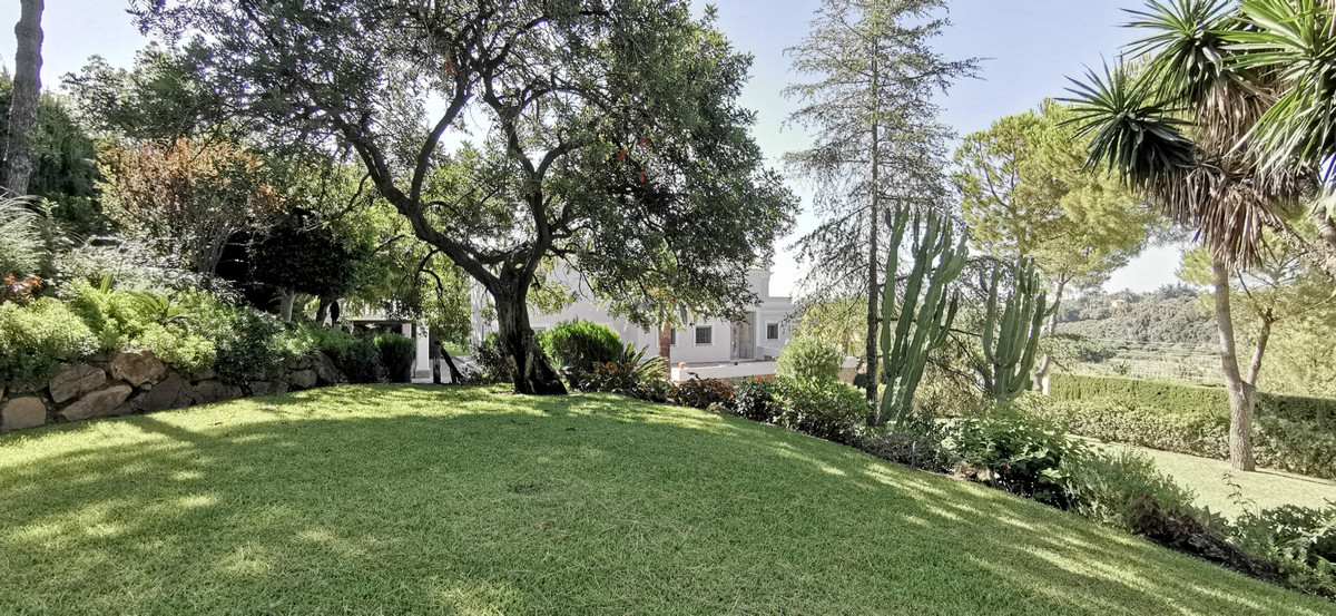 Villa met 5 slaapkamers in Estepona in Estepona - foto 12
