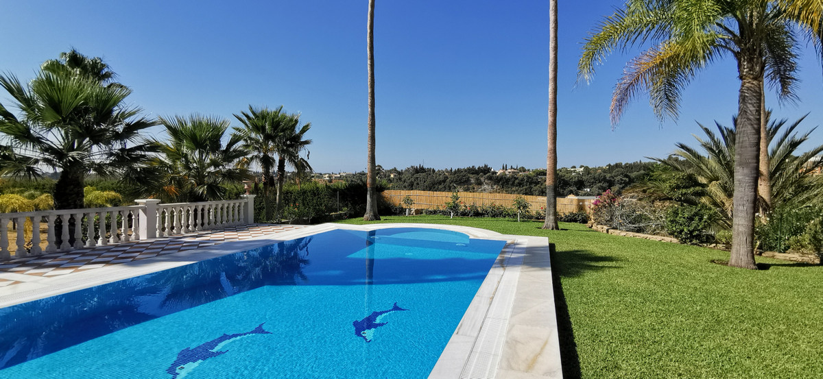 Villa met 5 slaapkamers in Estepona in Estepona - foto 5