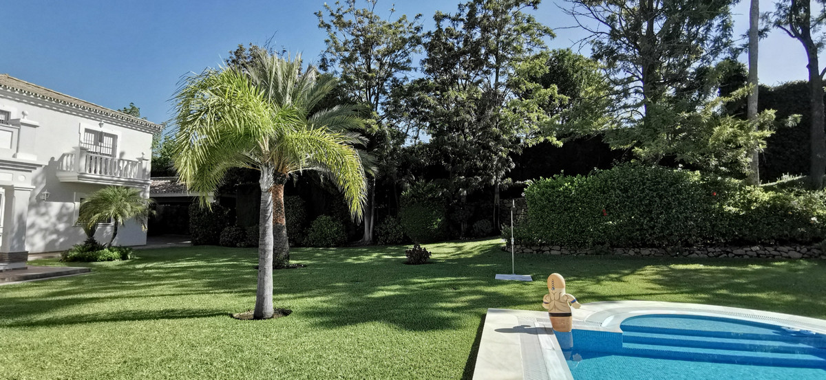 Villa met 5 slaapkamers in Estepona in Estepona - foto 6