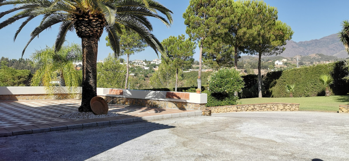 Villa met 5 slaapkamers in Estepona in Estepona - foto 9