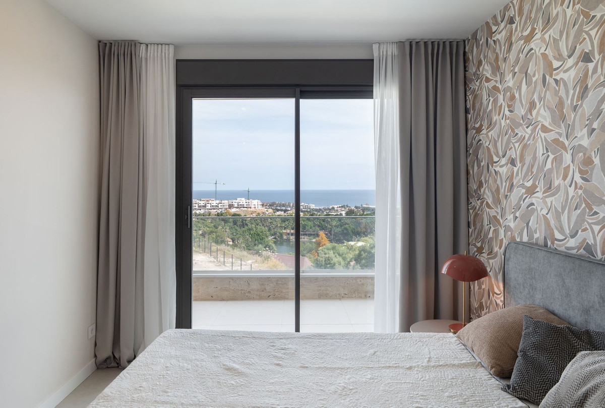 Twee-slaapkamer duplex in Libella, Estepona in Selwo - foto 12