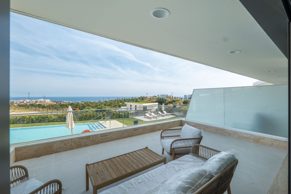 Twee-slaapkamer duplex in Libella, Estepona in Selwo - foto 17