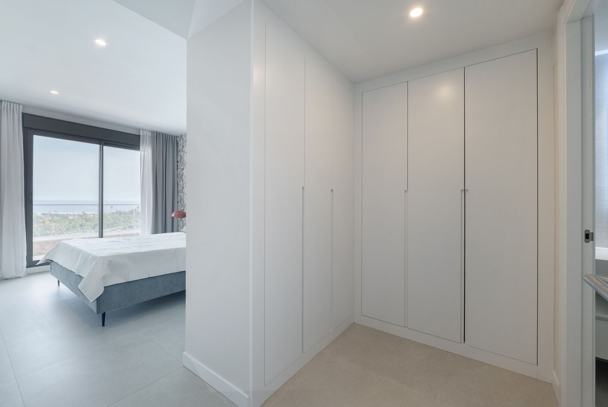 Twee-slaapkamer duplex in Libella, Estepona in Selwo - foto 9