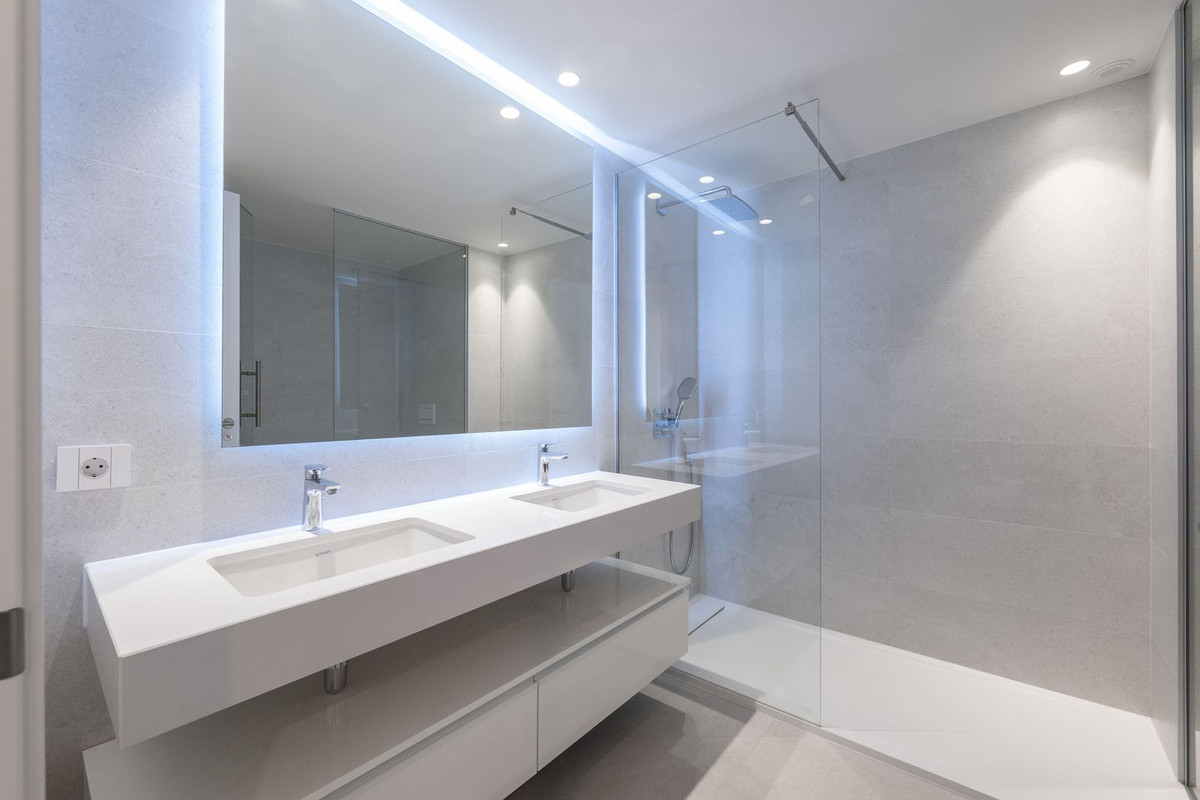 Twee-slaapkamer duplex in Libella, Estepona in Selwo - foto 10