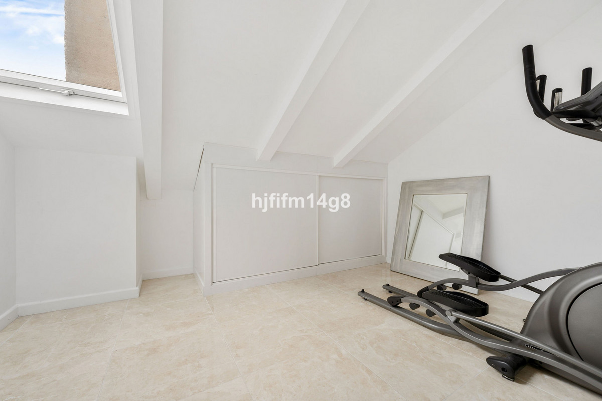 4-slaapkamer tussenwoning in Nueva Andalucía in Nueva Andalucía - foto 18