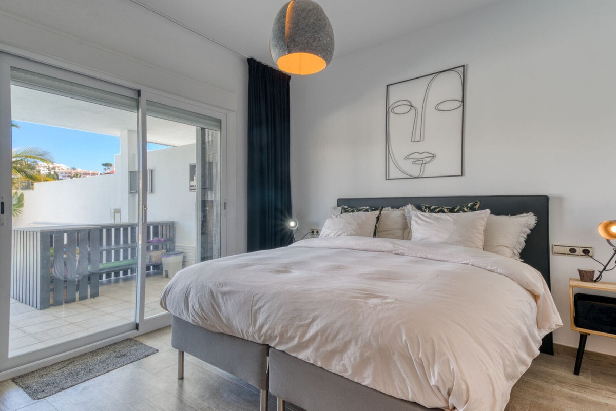 Drie slaapkamers villa direct aan de golfbaan in Riviera del Sol in Riviera del Sol - foto 11