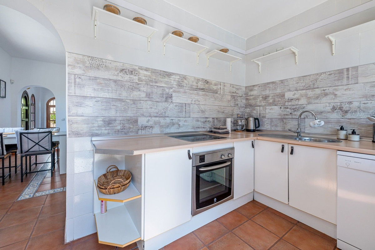 Vrijstaande villa met 3 slaapkamers in La Capellanía, Benalmádena in La Capellania - foto 13