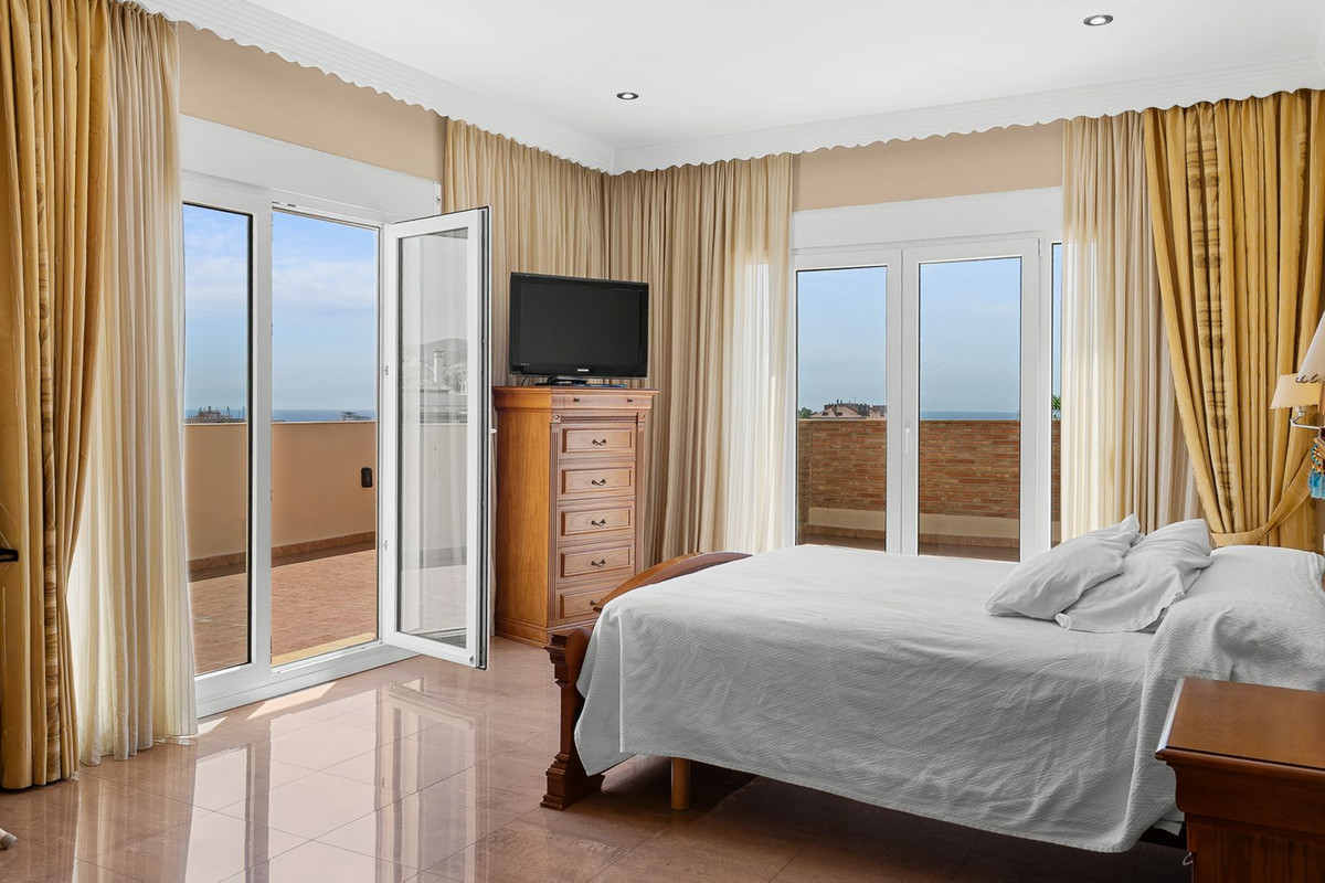 5-slaapkamer villa in Torrequebrada in Torrequebrada - foto 17