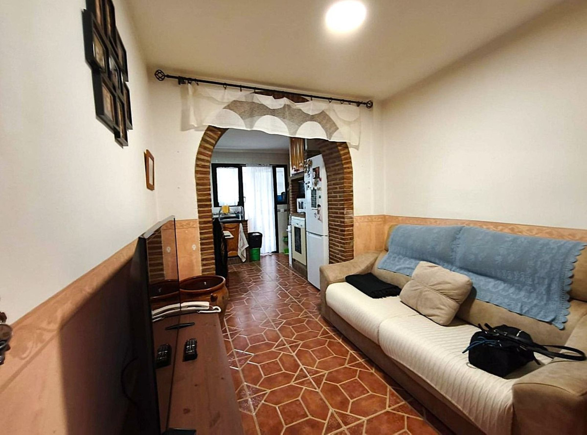 Drie-slaapkamer appartement in Estepona in Estepona - foto 8