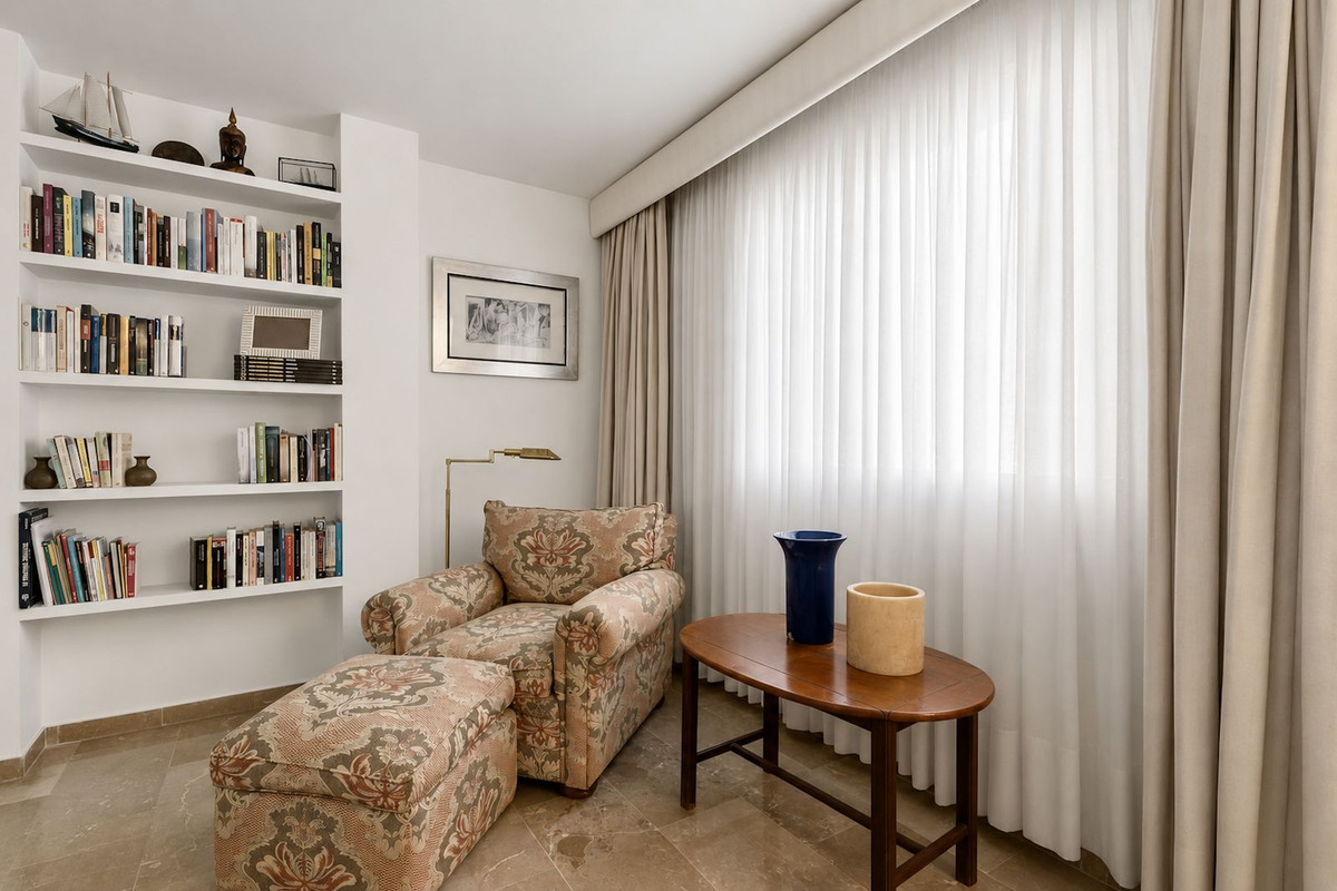 Drie-slaapkamer penthouse in Marbella met zee- en bergzicht in Marbella - foto 13