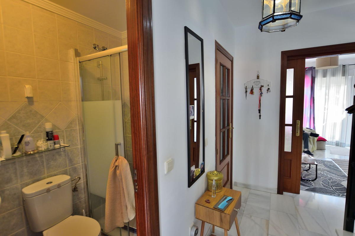 Halfvrijstaande woning met zee- en bergzicht in Princesa Kristina – San Luis de Sabinillas in San Luis de Sabinillas - foto 13