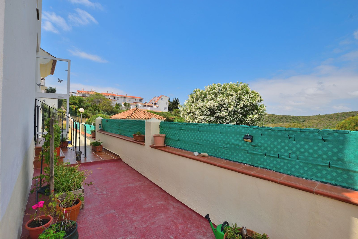 Halfvrijstaande woning met zee- en bergzicht in Princesa Kristina – San Luis de Sabinillas in San Luis de Sabinillas - foto 4