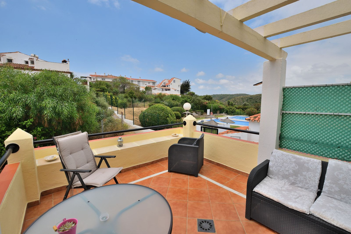 Halfvrijstaande woning met zee- en bergzicht in Princesa Kristina – San Luis de Sabinillas in San Luis de Sabinillas - foto 8