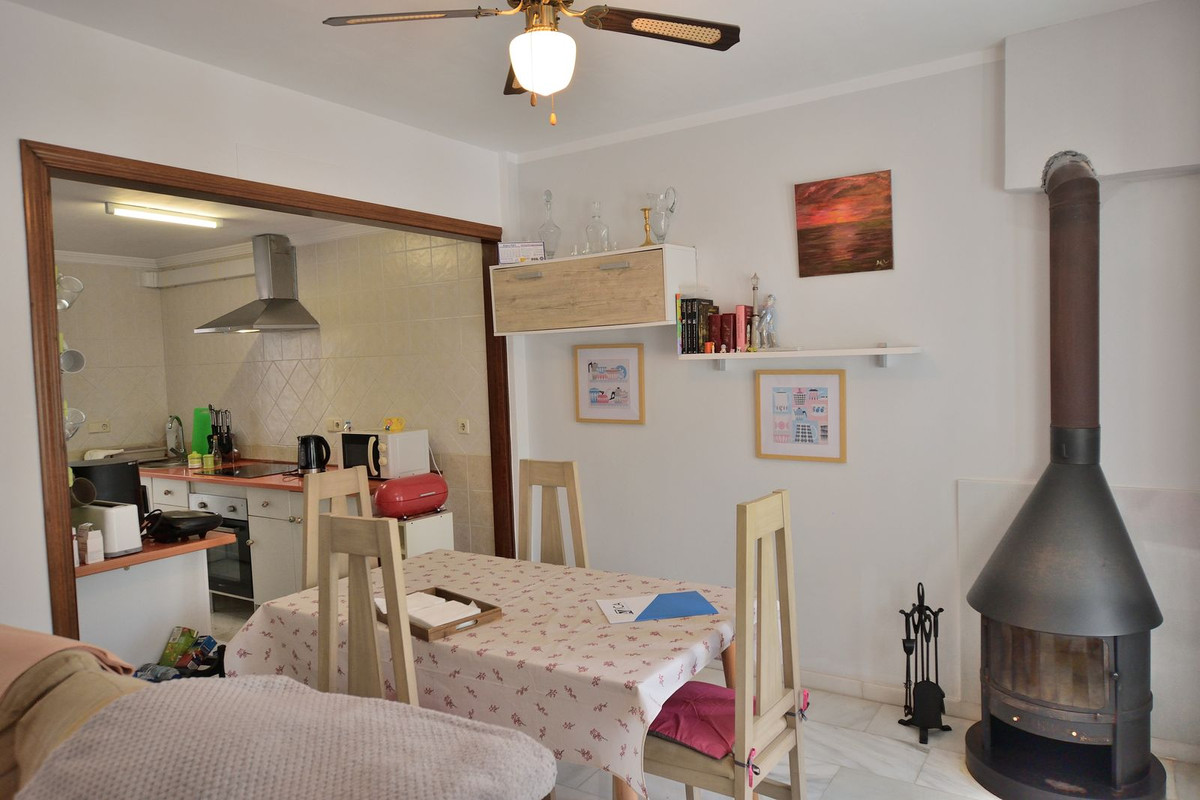 Halfvrijstaande woning met zee- en bergzicht in Princesa Kristina – San Luis de Sabinillas in San Luis de Sabinillas - foto 9
