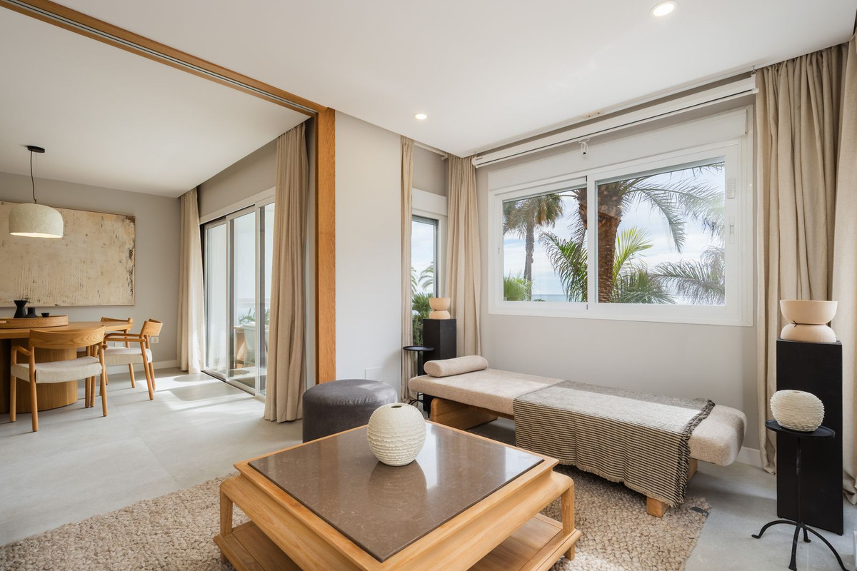 Exclusief 3-slaapkamer appartement aan de promenade van Estepona in Estepona - foto 16
