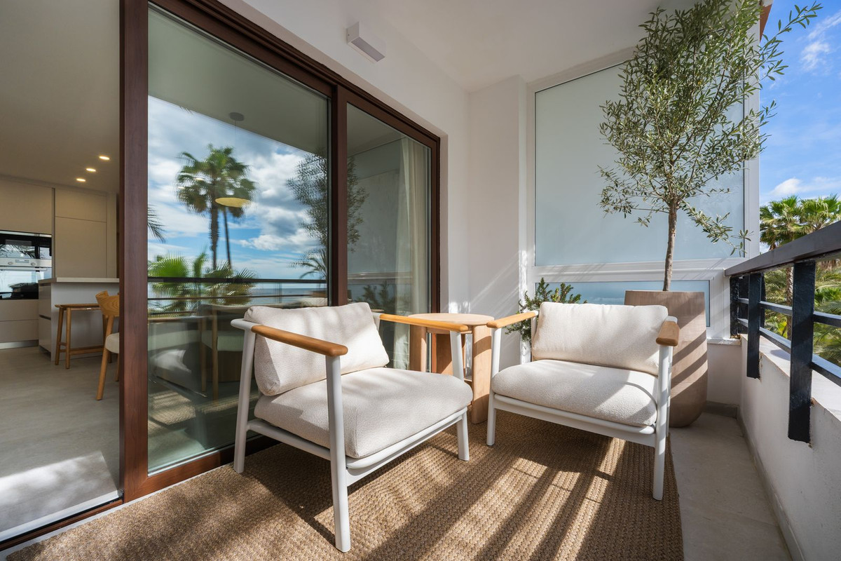 Exclusief 3-slaapkamer appartement aan de promenade van Estepona in Estepona - foto 6
