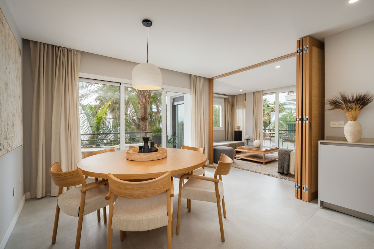 Exclusief 3-slaapkamer appartement aan de promenade van Estepona in Estepona - foto 9