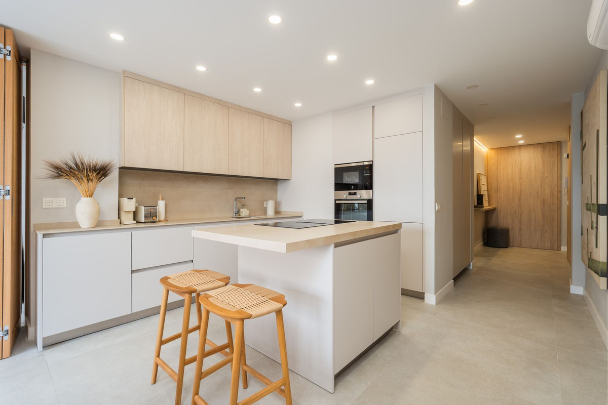 Exclusief 3-slaapkamer appartement aan de promenade van Estepona in Estepona - foto 10