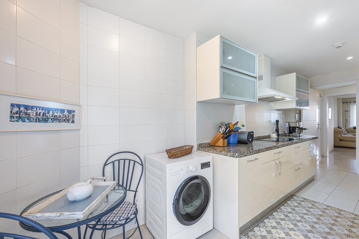 3-slaapkamer appartement aan het strand in Estepona in Estepona - foto 13