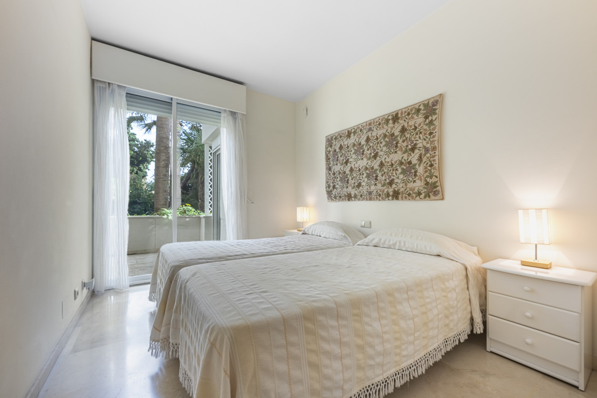 3-slaapkamer appartement aan het strand in Estepona in Estepona - foto 15