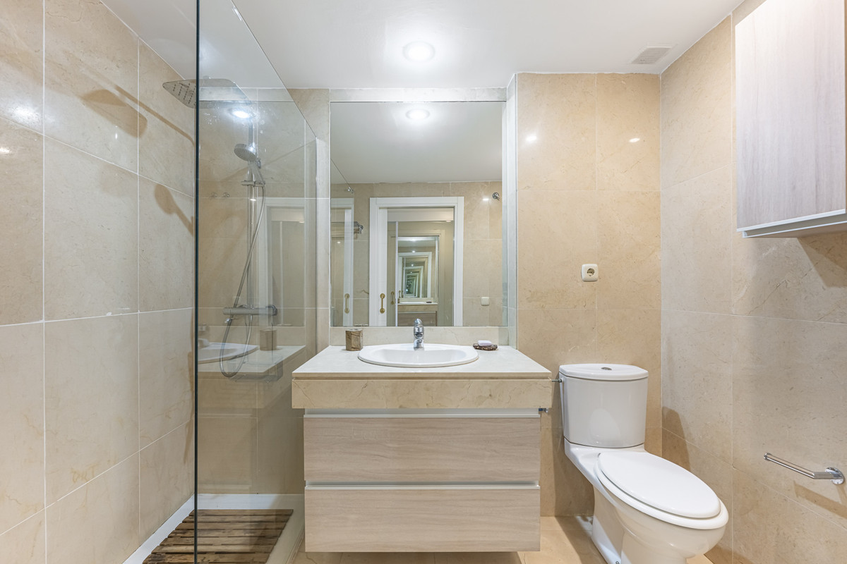 3-slaapkamer appartement aan het strand in Estepona in Estepona - foto 18