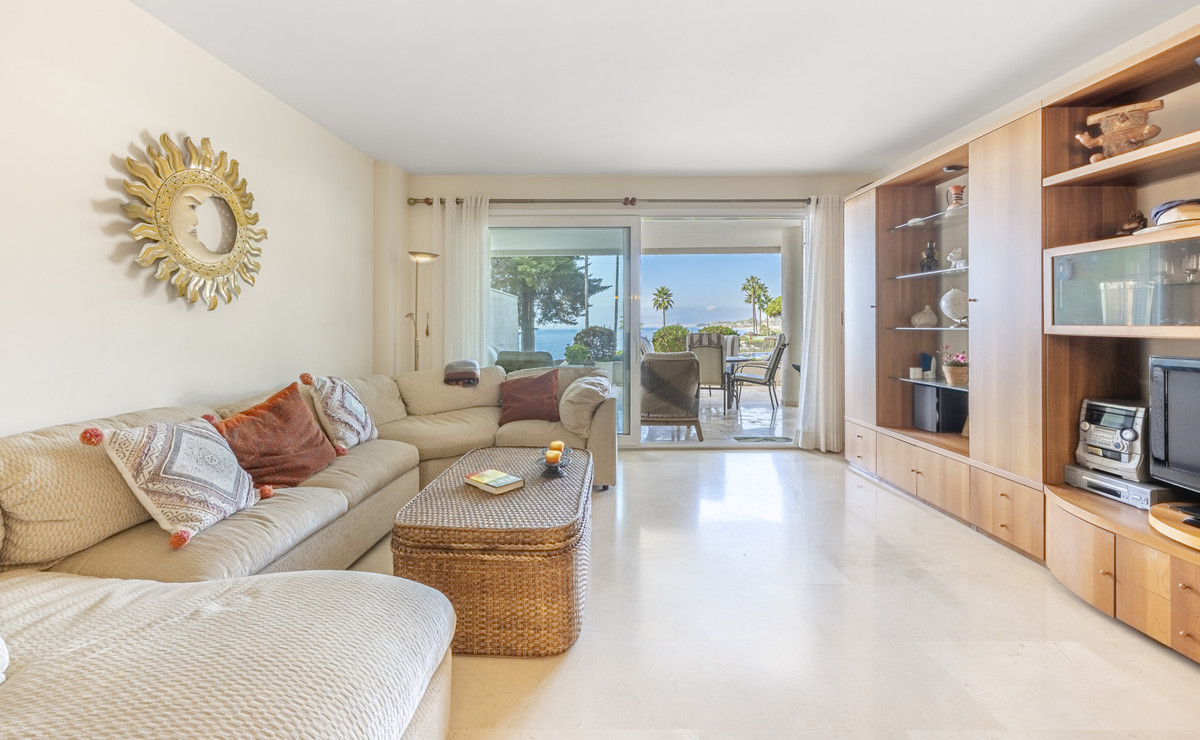 3-slaapkamer appartement aan het strand in Estepona in Estepona - foto 3