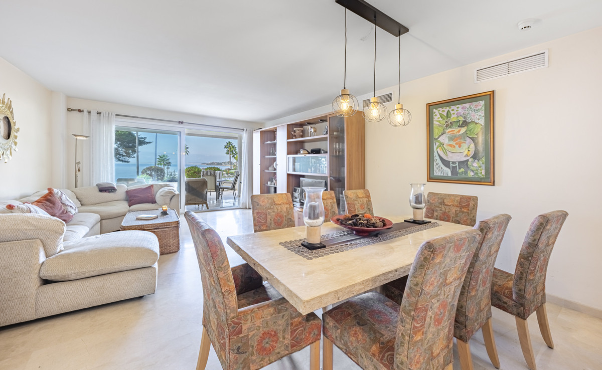 3-slaapkamer appartement aan het strand in Estepona in Estepona - foto 4