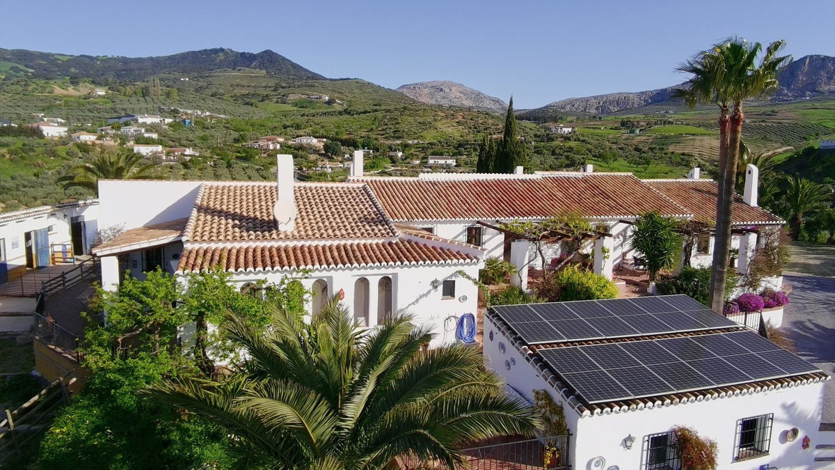 Finca-Cortijo met 5 slaapkamers in Villanueva de la Concepción in Villanueva De La Concepcion - foto 5