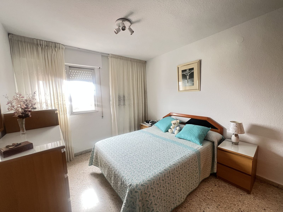 Topverdiepingsappartement met zeezicht in Málaga – 3 slaapkamers in Málaga - foto 15