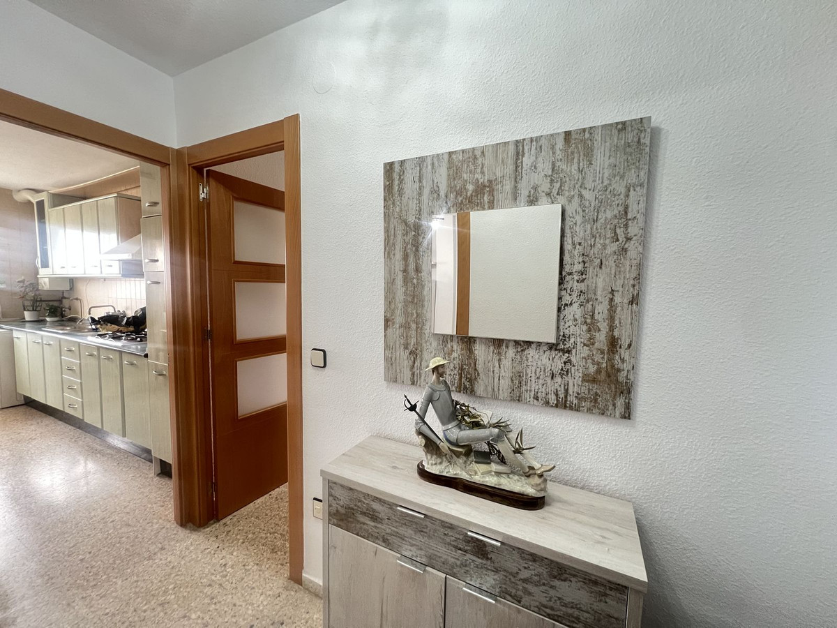 Topverdiepingsappartement met zeezicht in Málaga – 3 slaapkamers in Málaga - foto 3