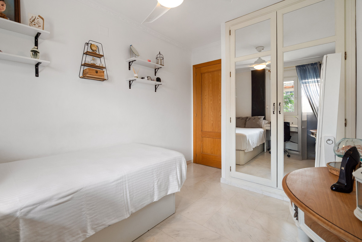 Appartement met drie slaapkamers in Estepona in Estepona - foto 14