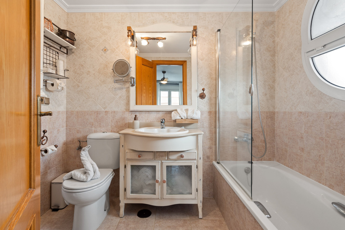 Appartement met drie slaapkamers in Estepona in Estepona - foto 15