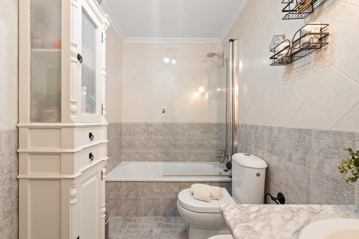 Appartement met drie slaapkamers in Estepona in Estepona - foto 17