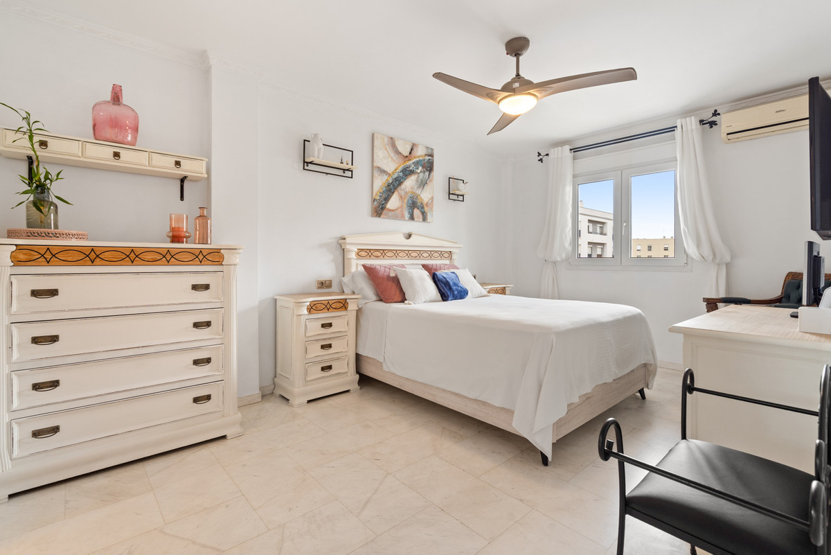 Appartement met drie slaapkamers in Estepona in Estepona - foto 9