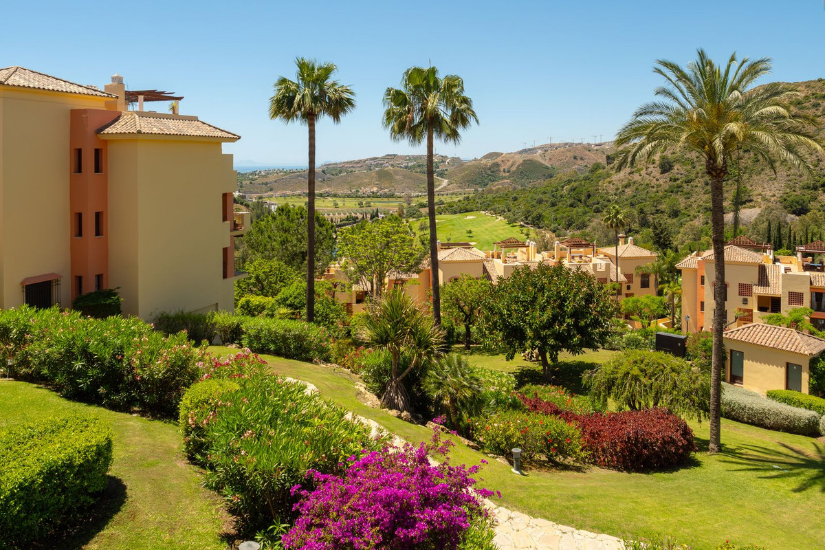 Drie-slaapkamer appartement in La Finca, Los Arqueros in Los Arqueros - foto 2