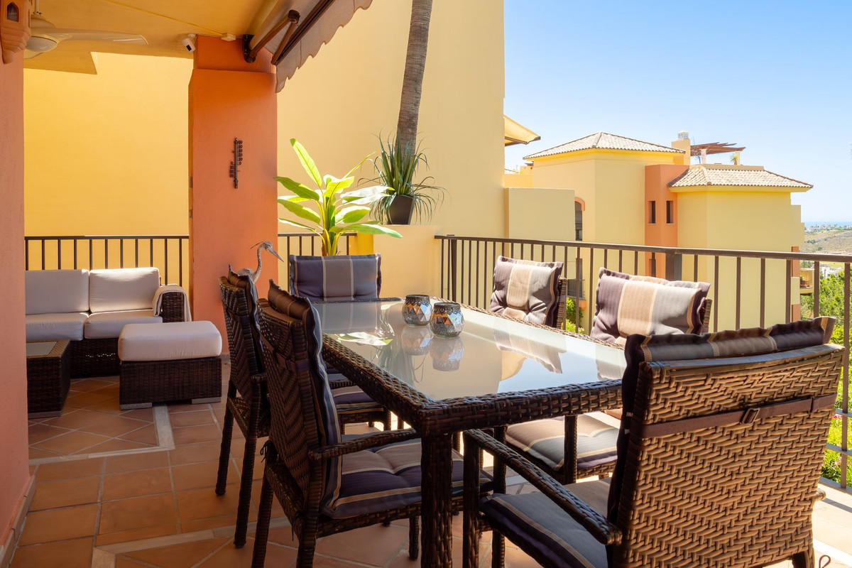 Drie-slaapkamer appartement in La Finca, Los Arqueros in Los Arqueros - foto 12