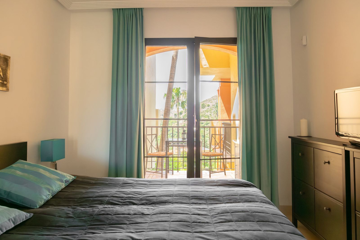 Drie-slaapkamer appartement in La Finca, Los Arqueros in Los Arqueros - foto 20