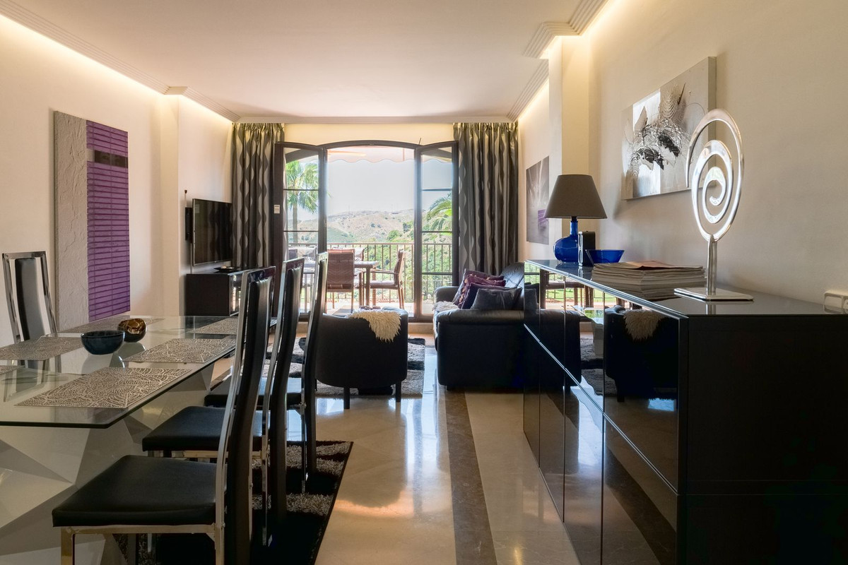 Drie-slaapkamer appartement in La Finca, Los Arqueros in Los Arqueros - foto 3