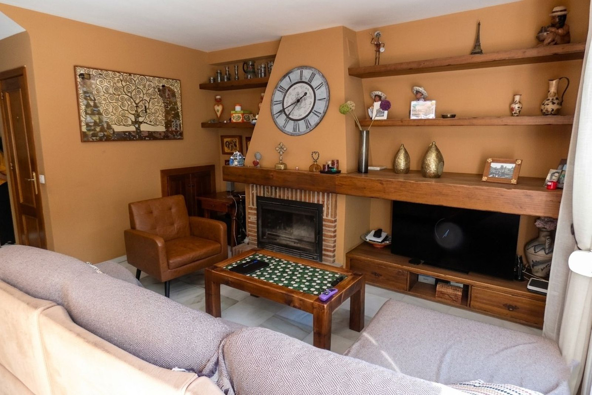 Drie-slaapkamer stadswoning in Marbella in Marbella - foto 17